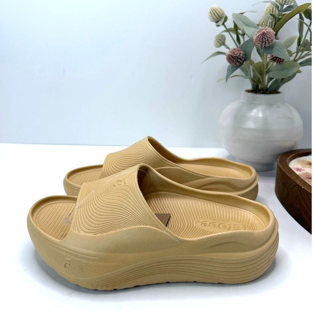 Clove Supercush Recovery Slide Comfort Honey Yellow Women 6/Men 5 NWOB